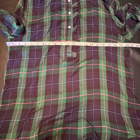 Crown & Ivy Plaid Ruffle Henley size Small - Picture 9 of 12